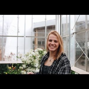 Meet your Posher, Ashley